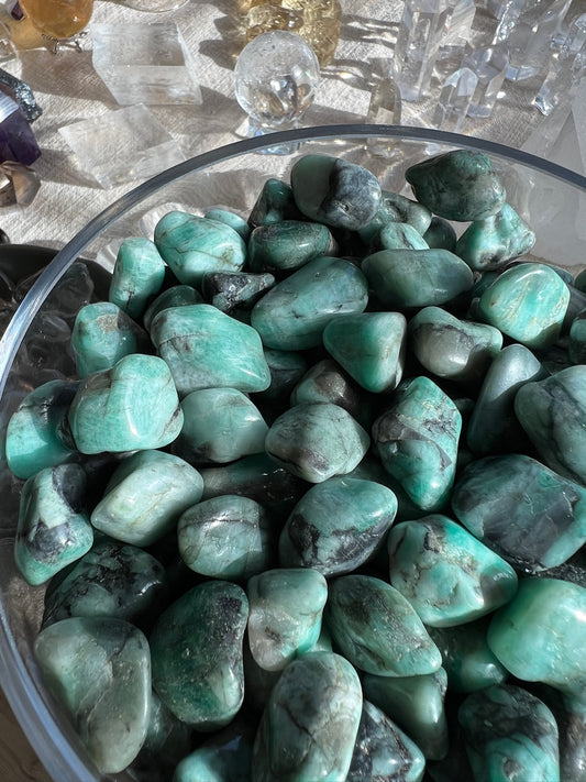 Emerald Tumbles (Premium Quality 'A' Grade)