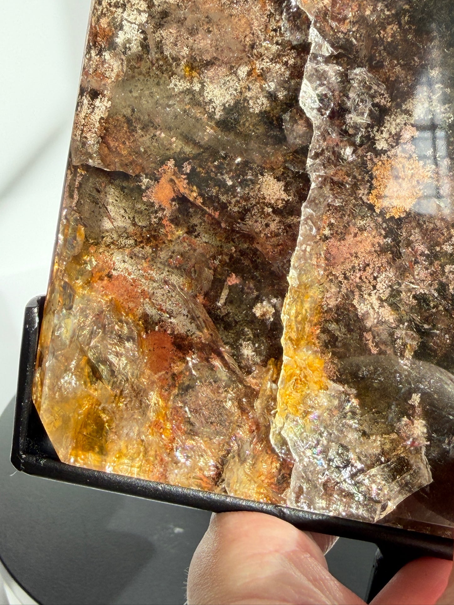 Large Garden Quartz Slab on Stand