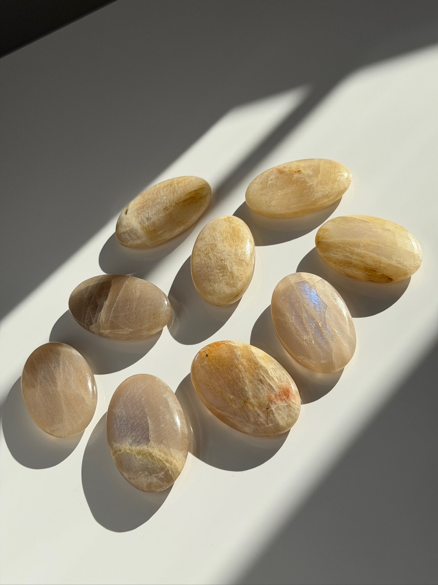 High Grade Flashy Moonstone Palms