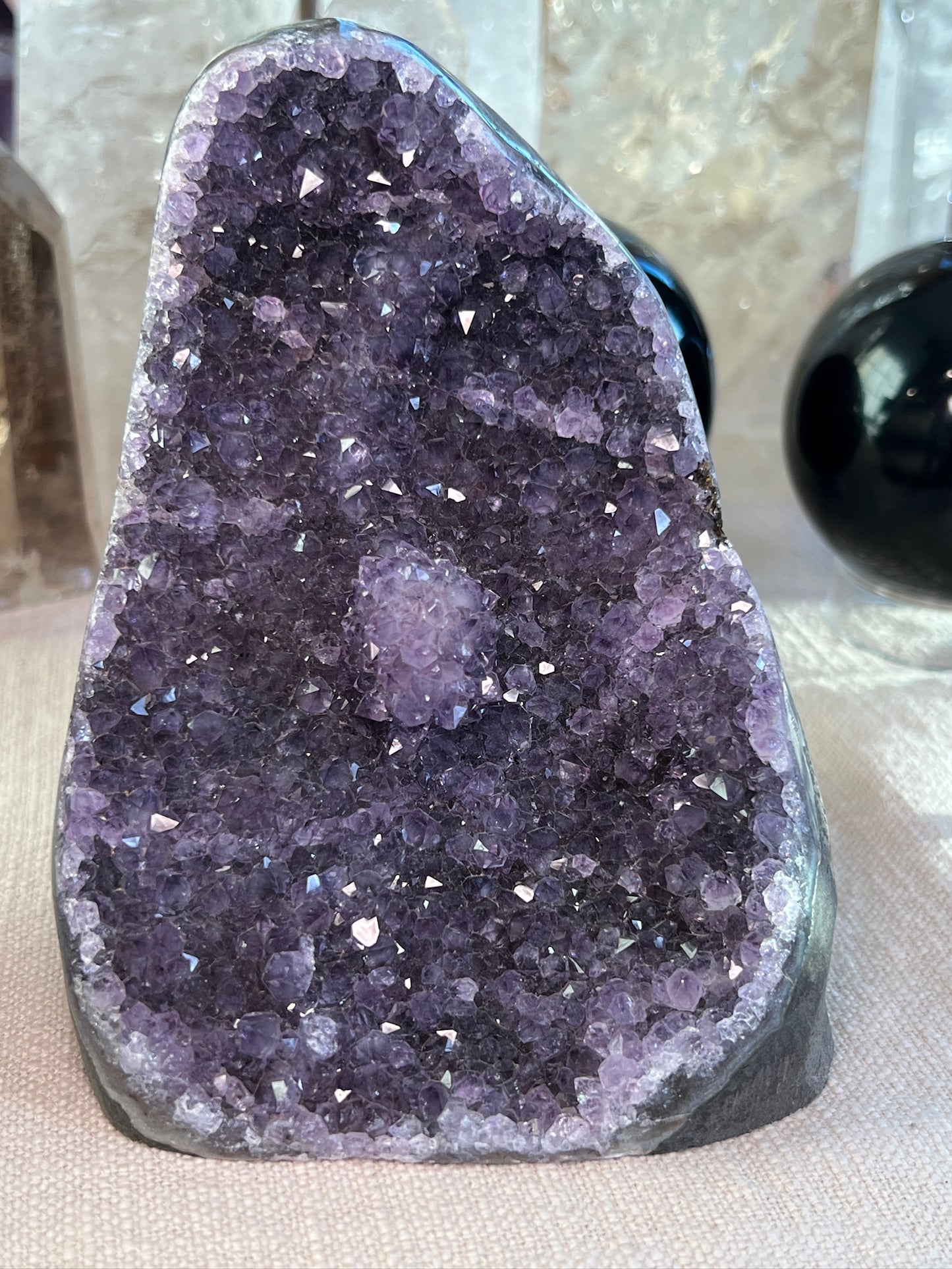 Amethyst Cut Base