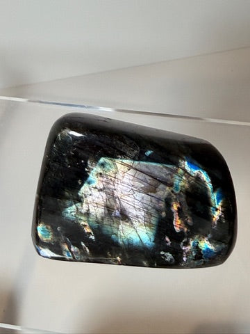 Spectrolite (Finnish Labradorite)